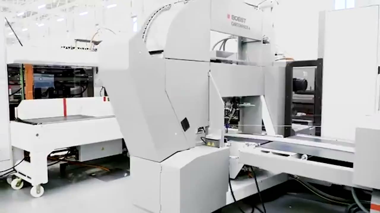 Offset printing press running a multi-colour job at Ess Cee Print Pack